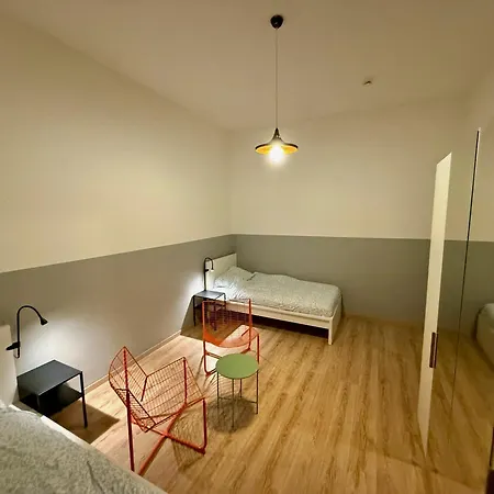Monteurwohnung Fuer Langzeitaufenthalte Bis 4 Personen Apartmán Oberhausen (North Rhine-Westphalia)